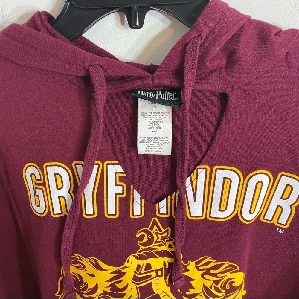 Harry Potter Gryffindor Peek a Book Neck Sweatshirt XXL Red Gold Women’s - Picture 3 of 6